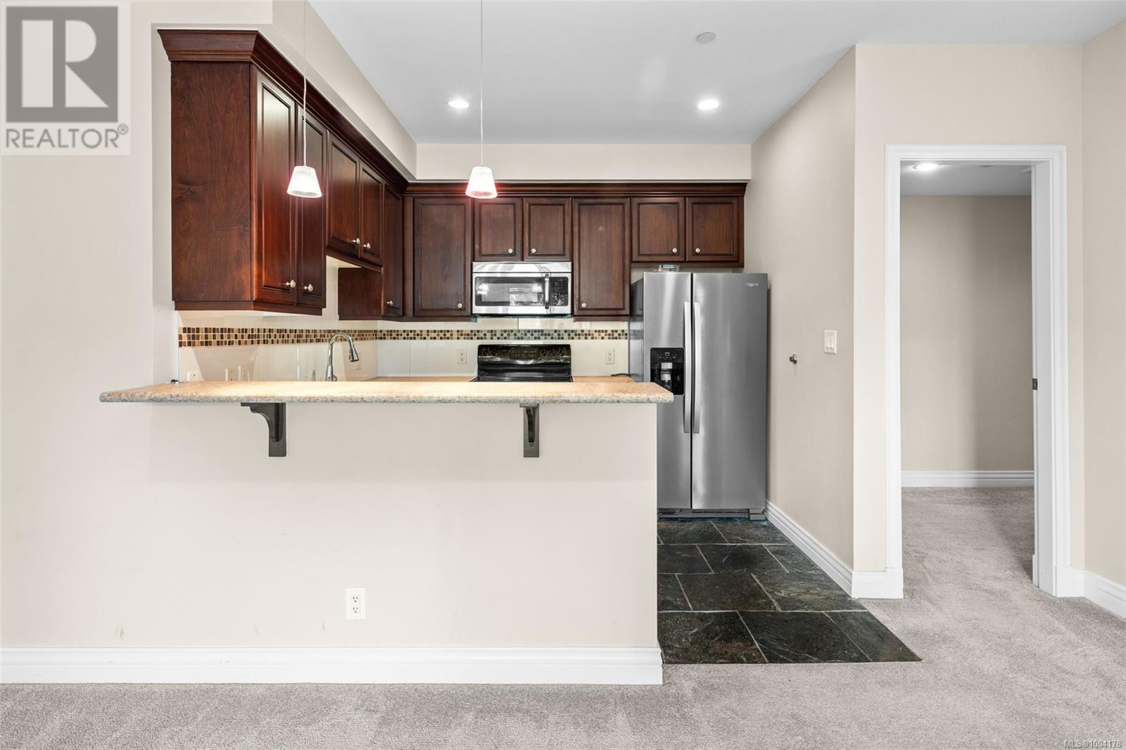 Photo 2 of 311 1335 Bear Mountain Pkwy, Langford BC