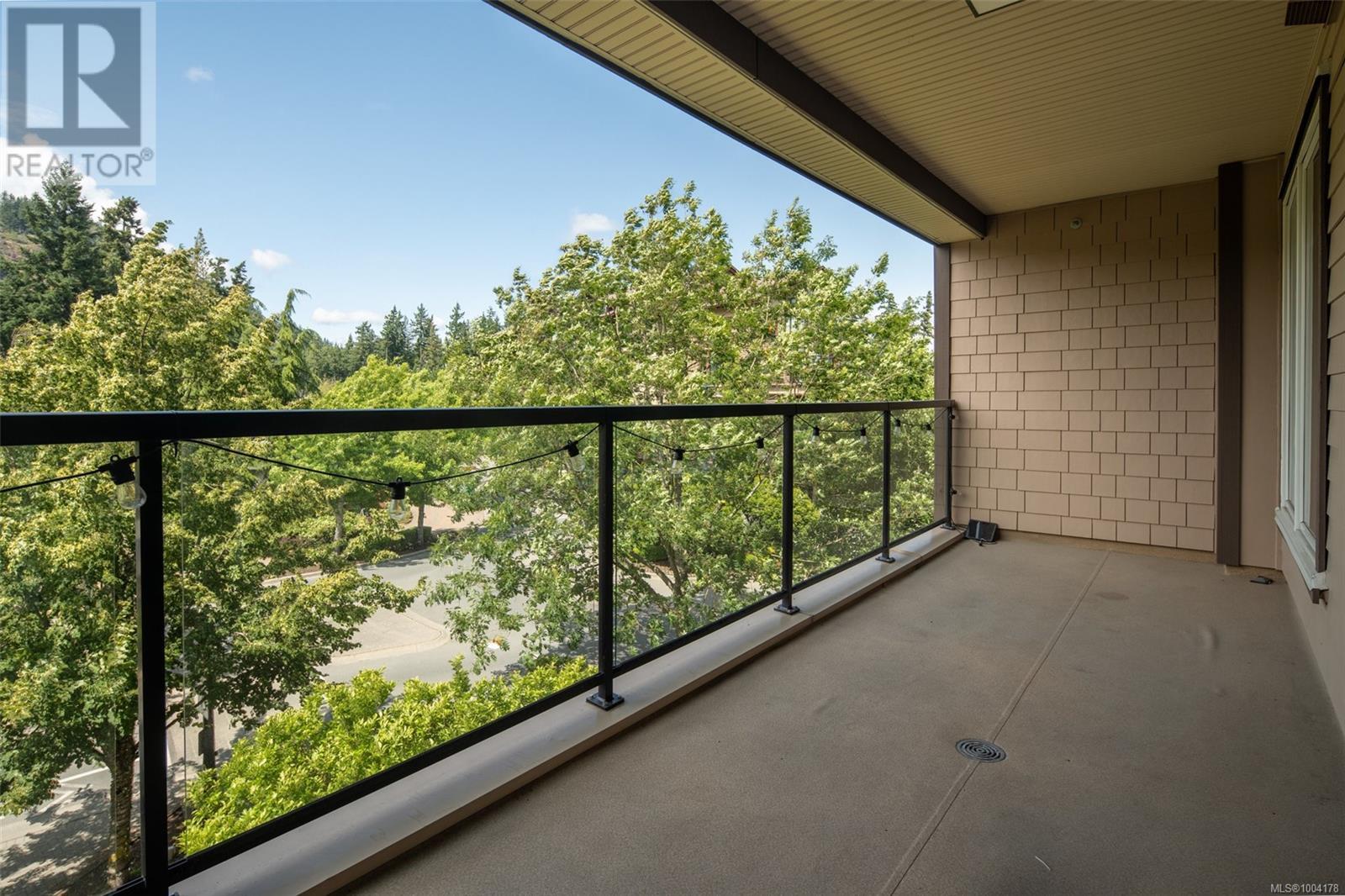 Photo 18 of 311 1335 Bear Mountain Pkwy, Langford BC
