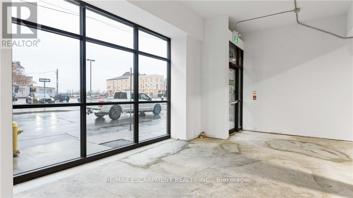 Photo 5 of 42 Dalhousie Street, Brantford ON