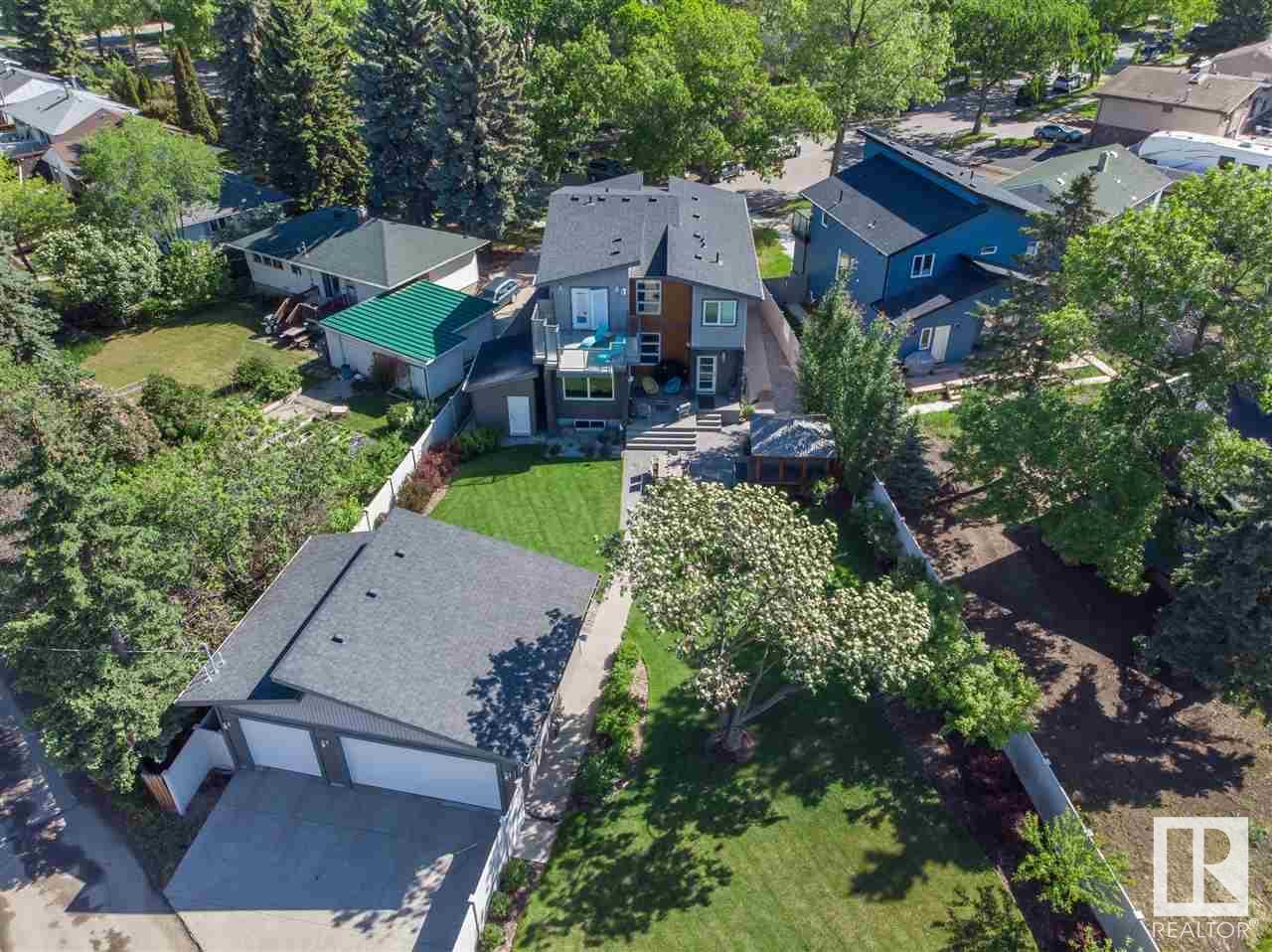 Photo 21 of 9104 83 St Nw, Edmonton AB