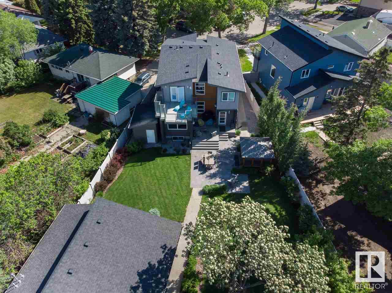 Photo 20 of 9104 83 St Nw, Edmonton AB