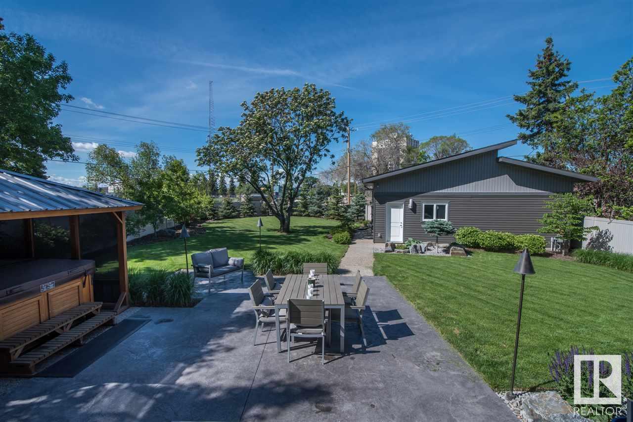 Photo 9 of 9104 83 St Nw, Edmonton AB