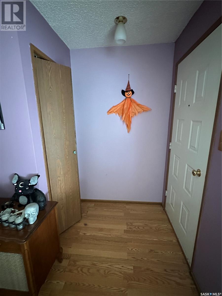 Photo 9 of 261 Bean Crescent, Weyburn SK