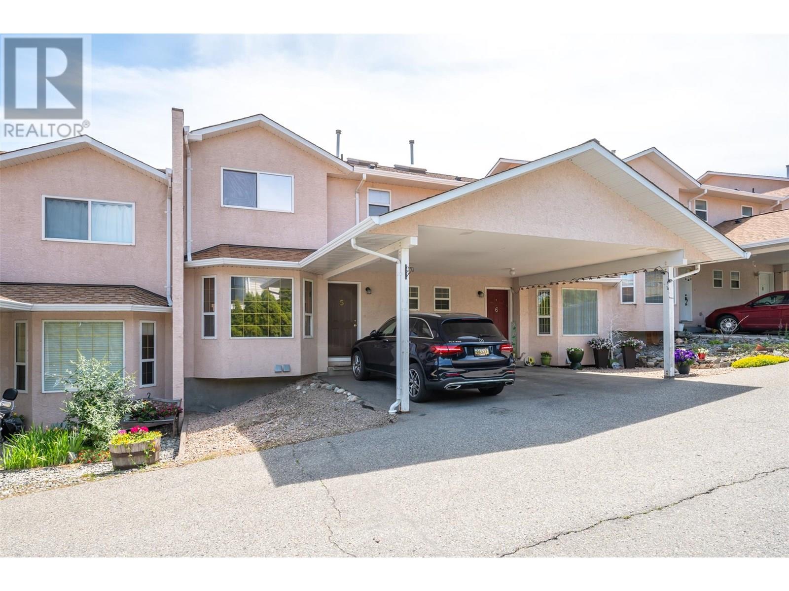 #105-7915 HESPELER Road, Summerland