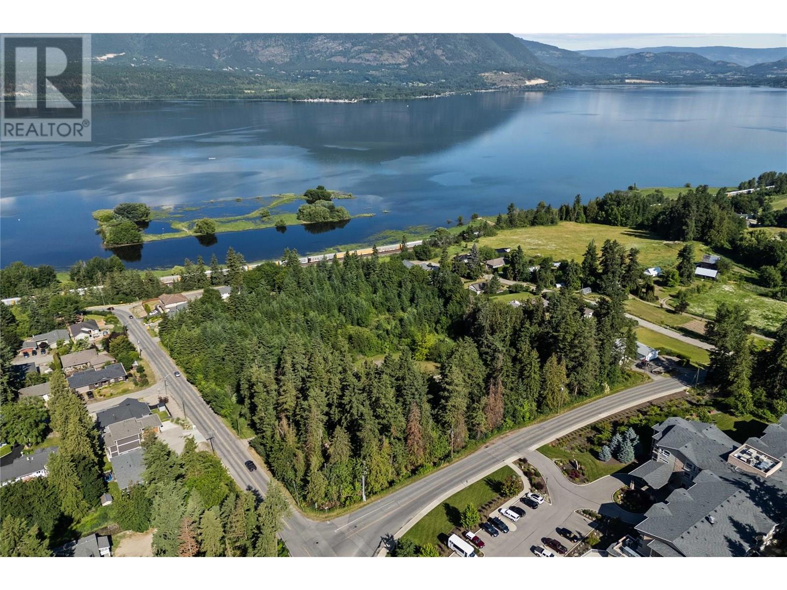 Photo 36 of 1801 20 Avenue Ne, Salmon Arm BC