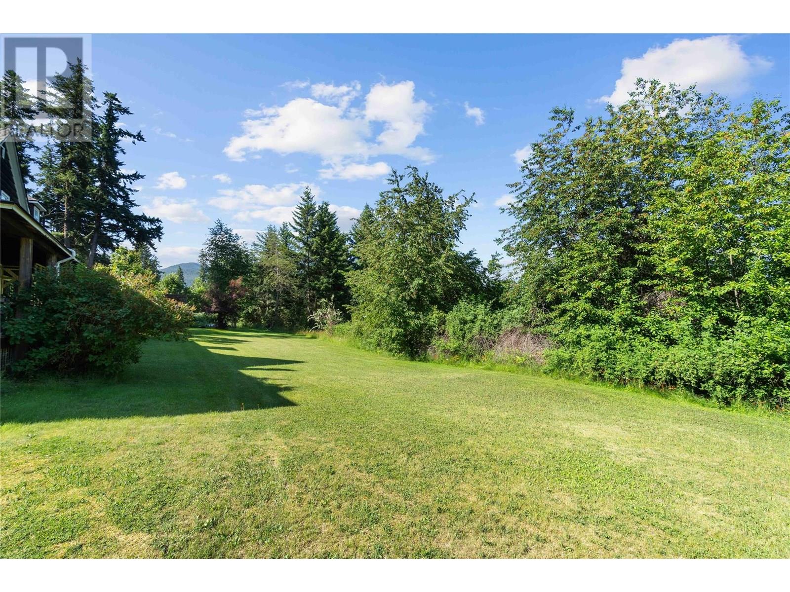 Photo 7 of 1801 20 Avenue Ne, Salmon Arm BC