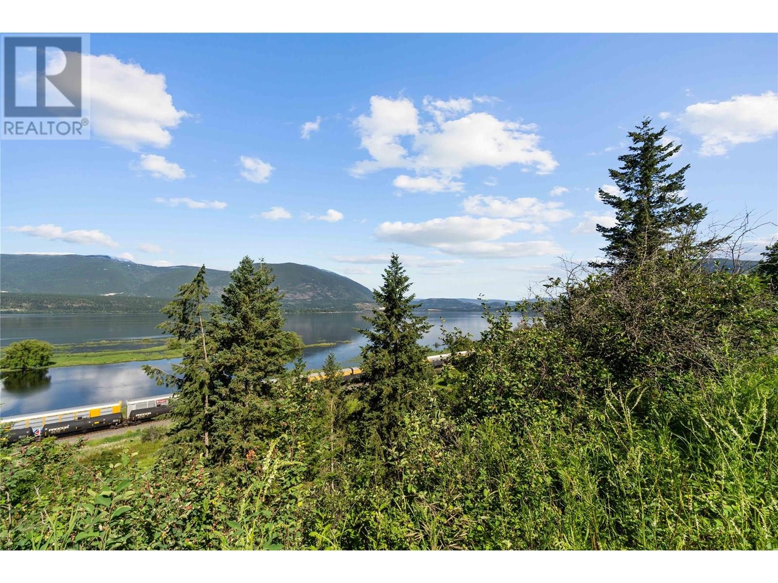 Photo 26 of 1801 20 Avenue Ne, Salmon Arm BC