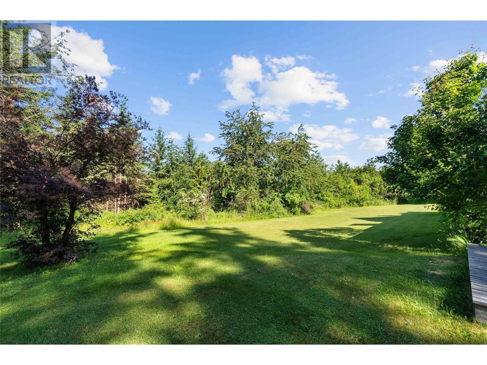 Photo 12 of 1801 20 Avenue Ne, Salmon Arm BC