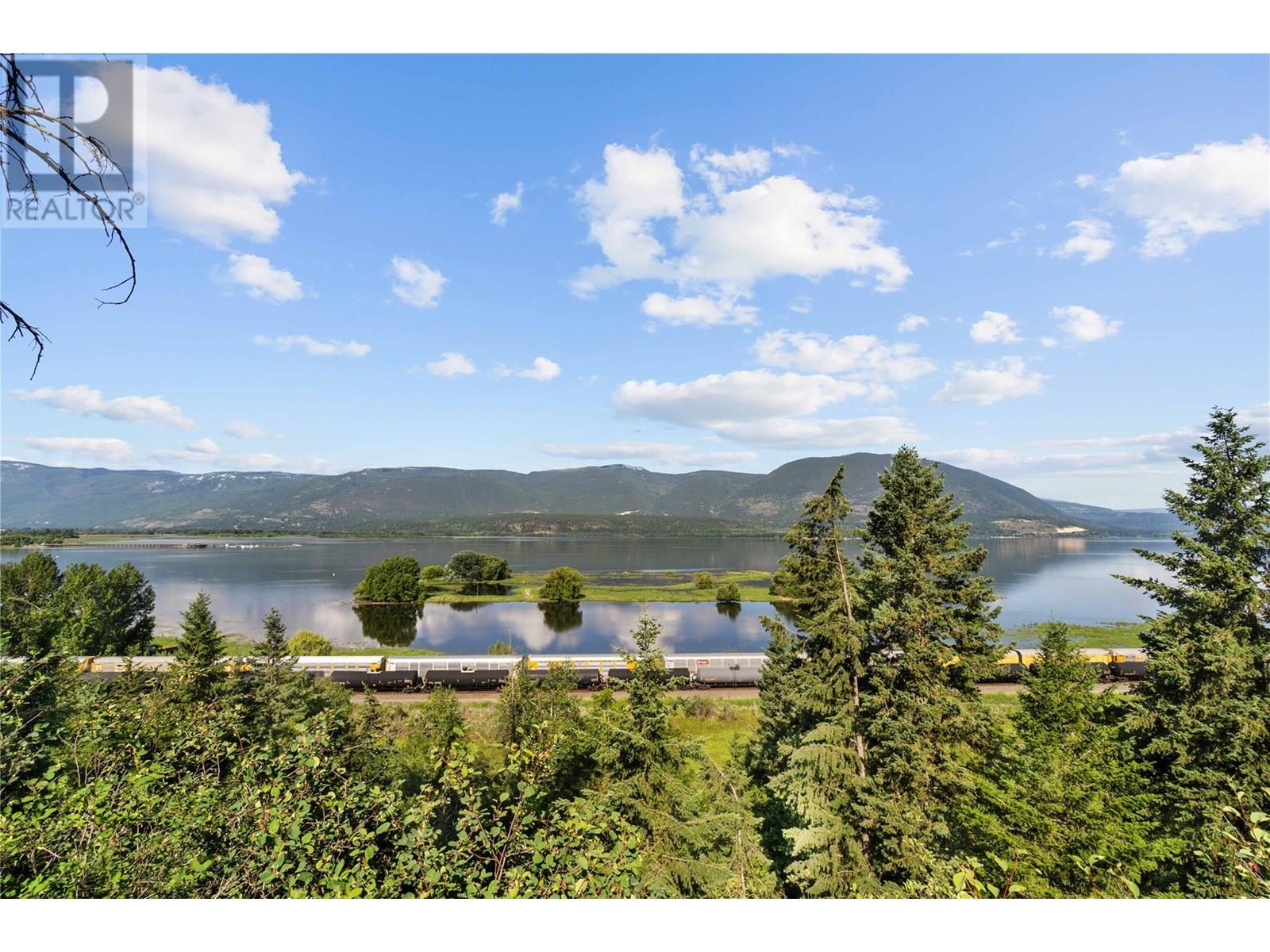 Photo 30 of 1801 20 Avenue Ne, Salmon Arm BC