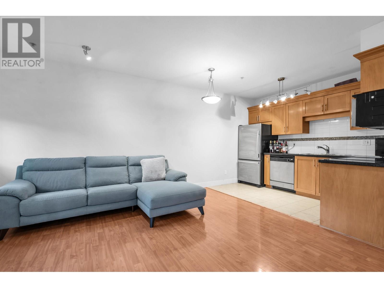 Photo 3 of 1 8400 Cook Road, Richmond BC