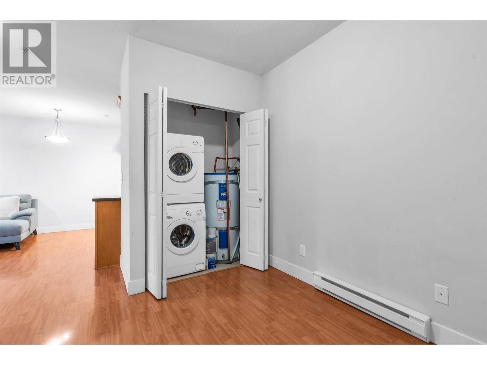 Photo 5 of 1 8400 Cook Road, Richmond BC