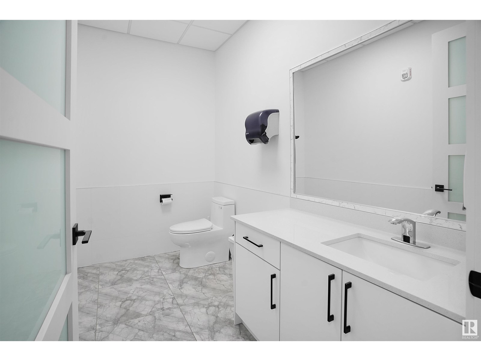 Photo 16 of 9166 34 A Avenue Nw, Edmonton AB
