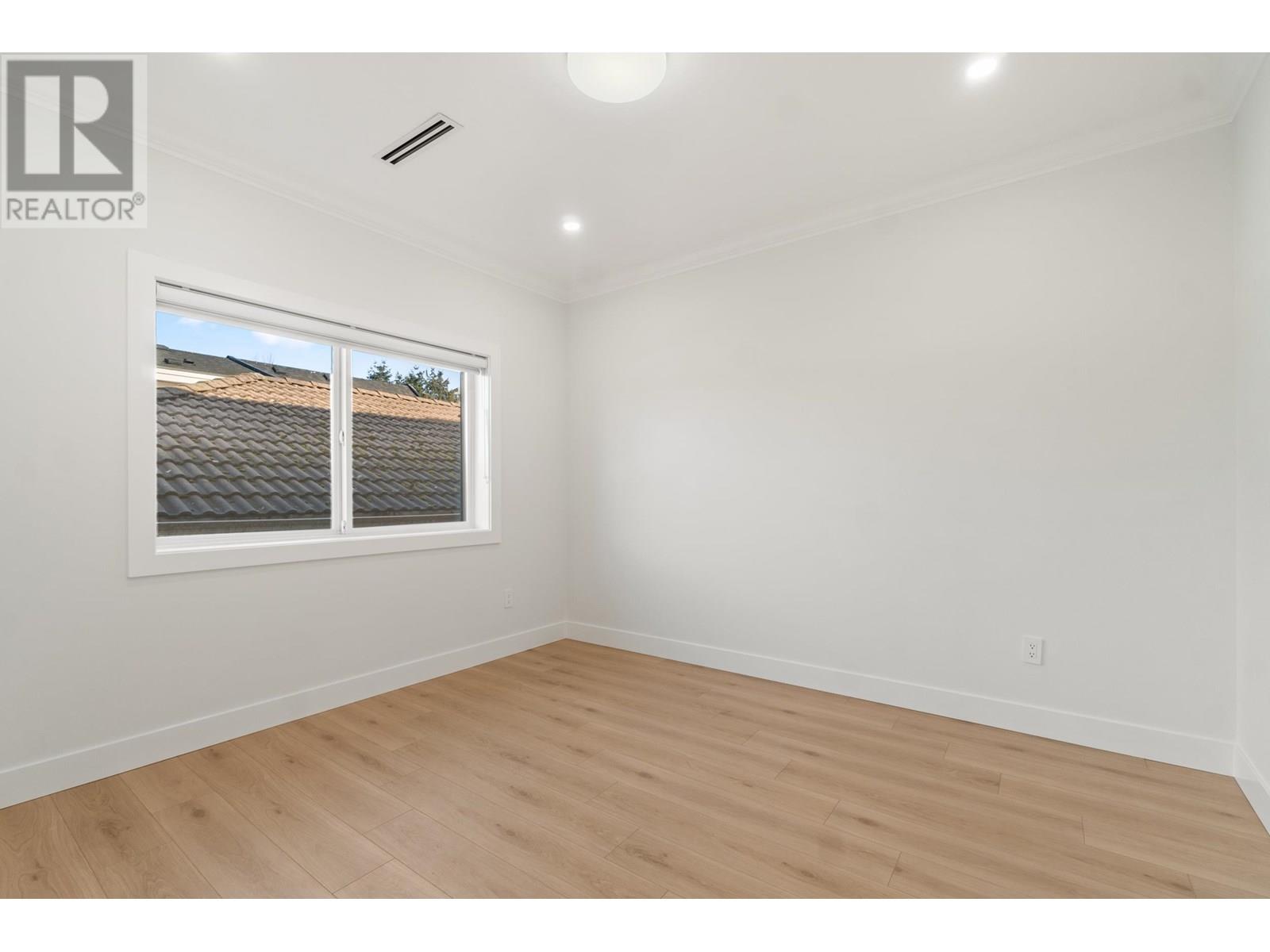 Photo 16 of 5577 Stamford Street, Vancouver BC