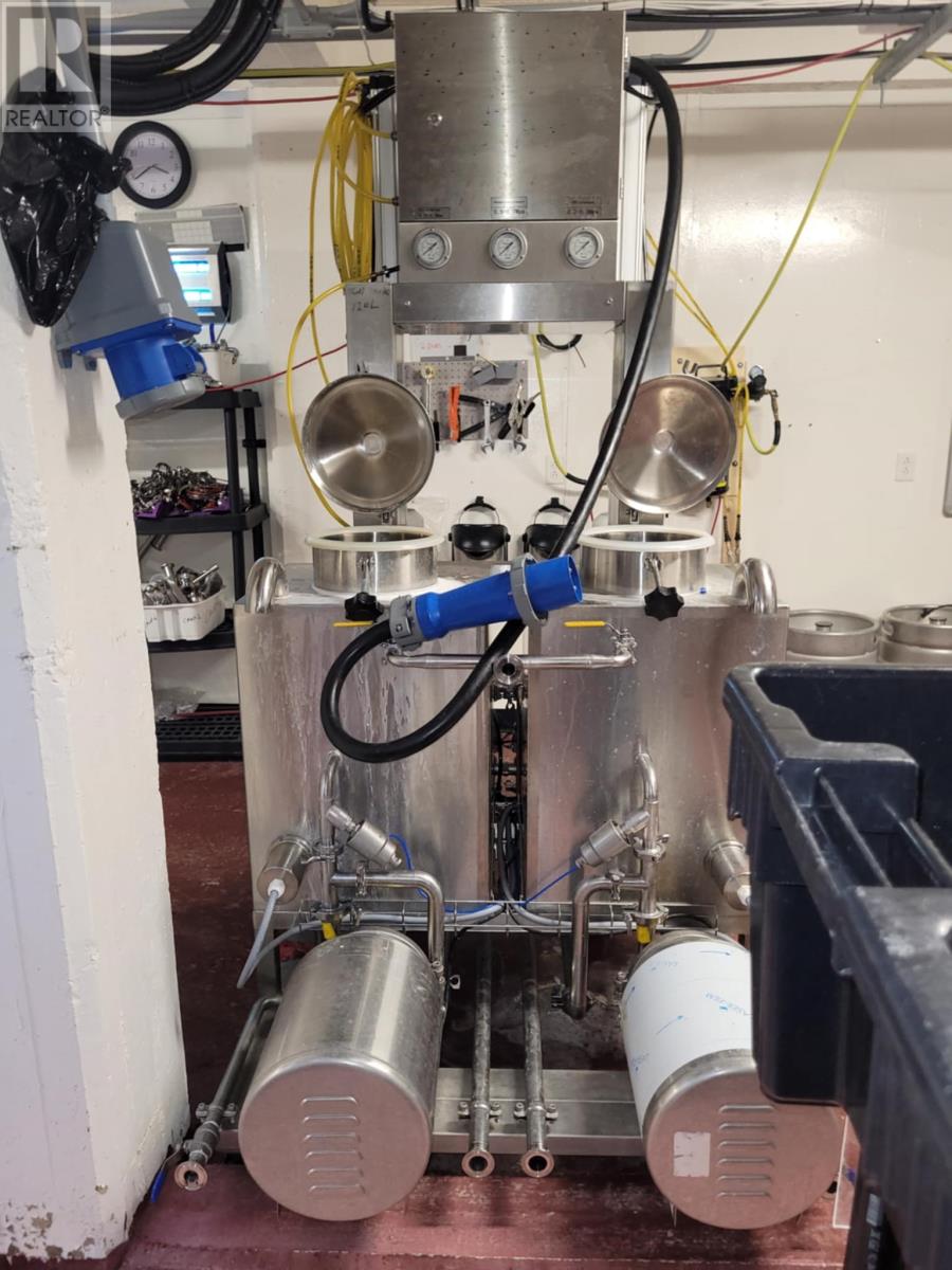 223-227 WEST STREET - 38