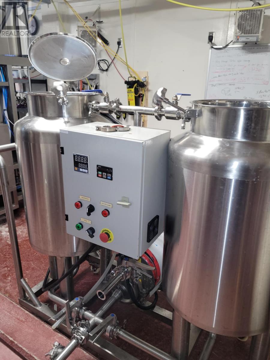 223-227 WEST STREET - 40