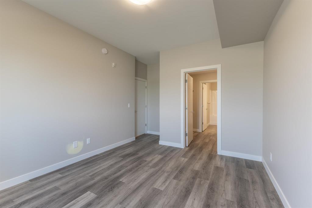 Photo 2 of 331 1505 Molson Street, Winnipeg MB