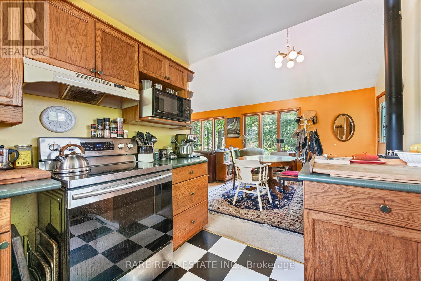 Photo 13 of 4321 Calabogie Road, Greater Madawaska ON