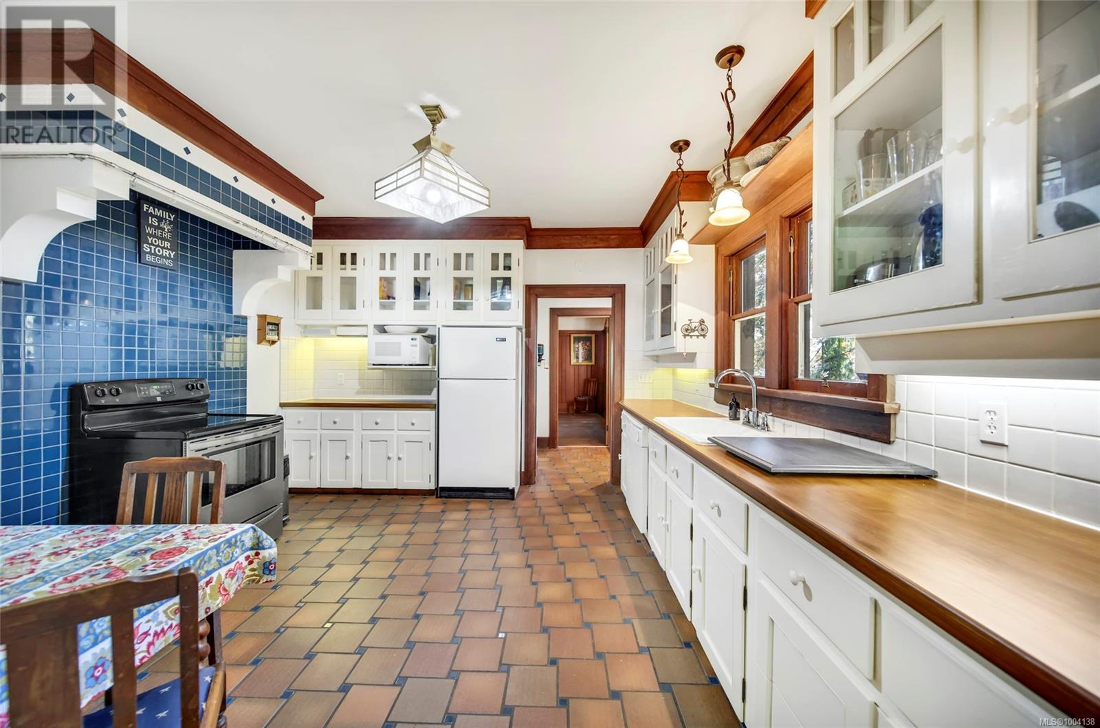 4690 Compton Rd E, Port Alberni