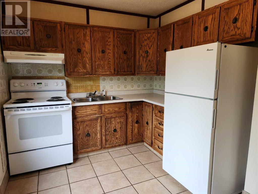 Photo 15 of 5406 45 Street, Lloydminster AB