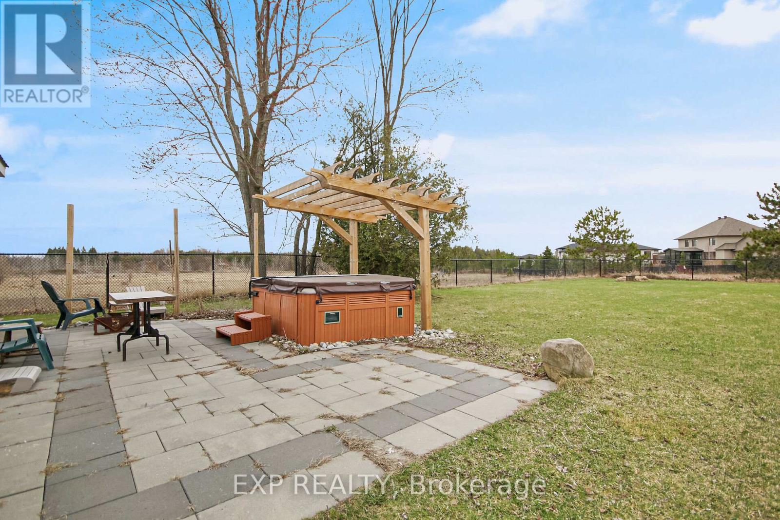 Photo 3 of 1558 Stagecoach Road, Ottawa ON