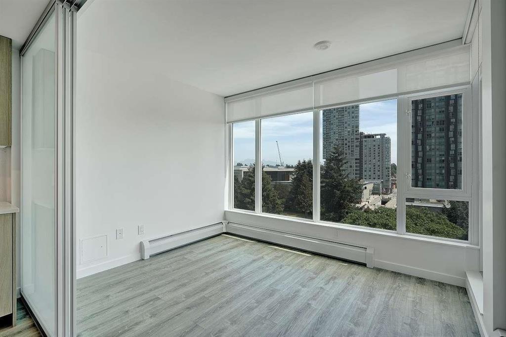 Photo 5 of 708 13350 Central Avenue, Surrey BC