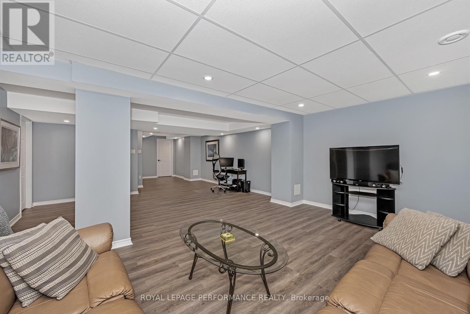 Photo 8 of 344 Hepatica Way, Ottawa ON
