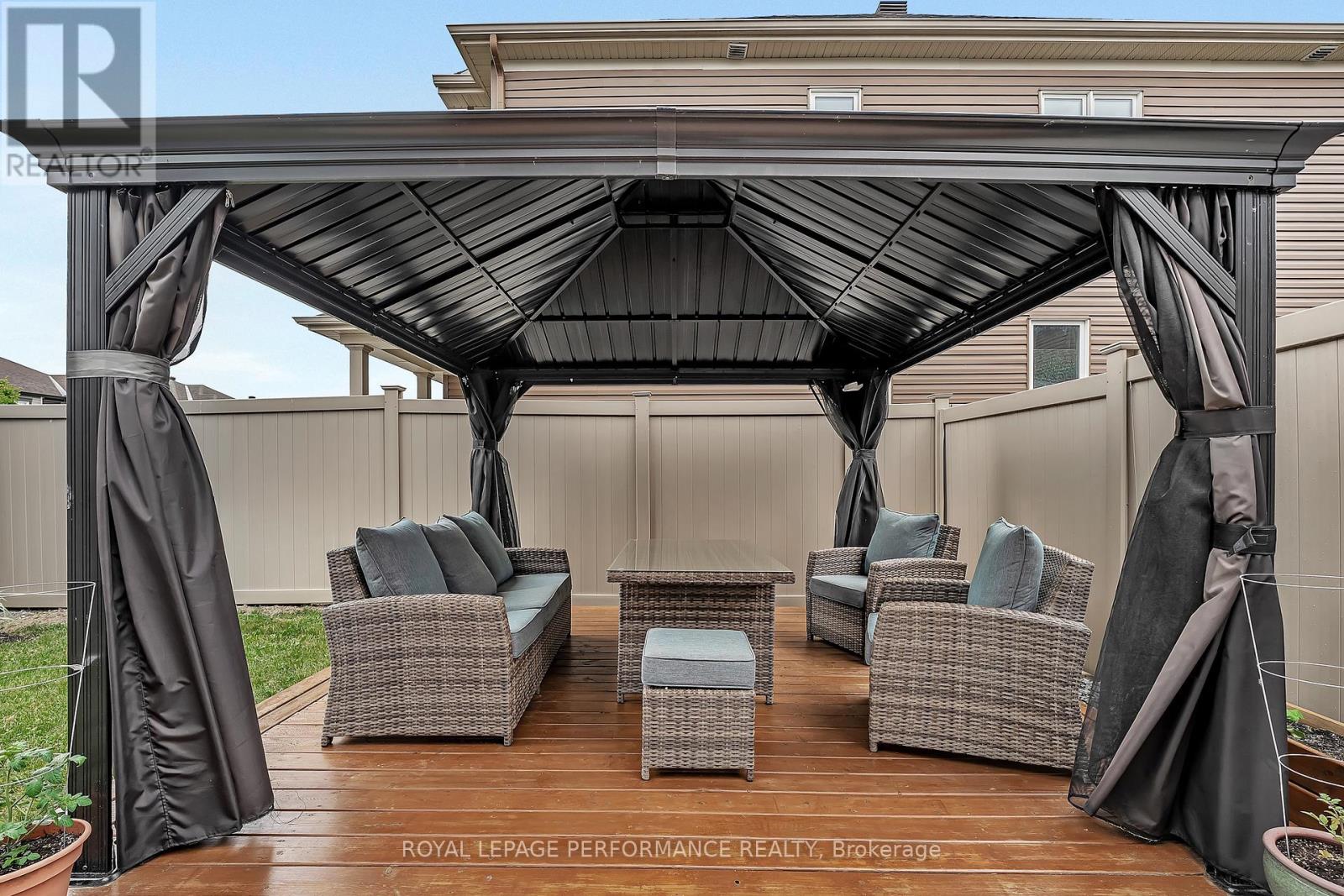Photo 7 of 344 Hepatica Way, Ottawa ON