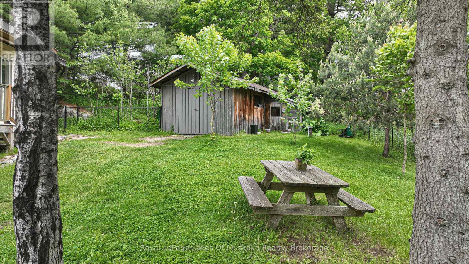 Photo 35 of 25 Township Hall Road, Huntsville ON