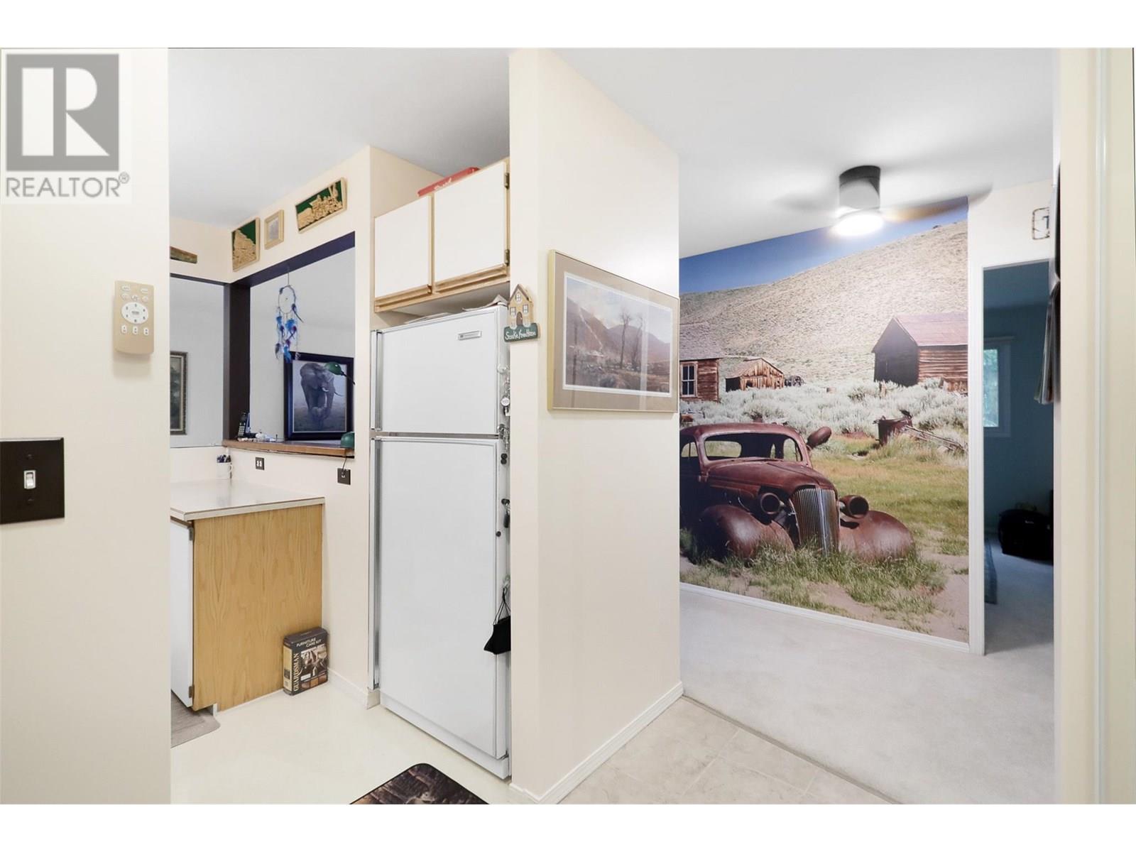 #111 180 HOLLYWOOD ROAD - Image 6