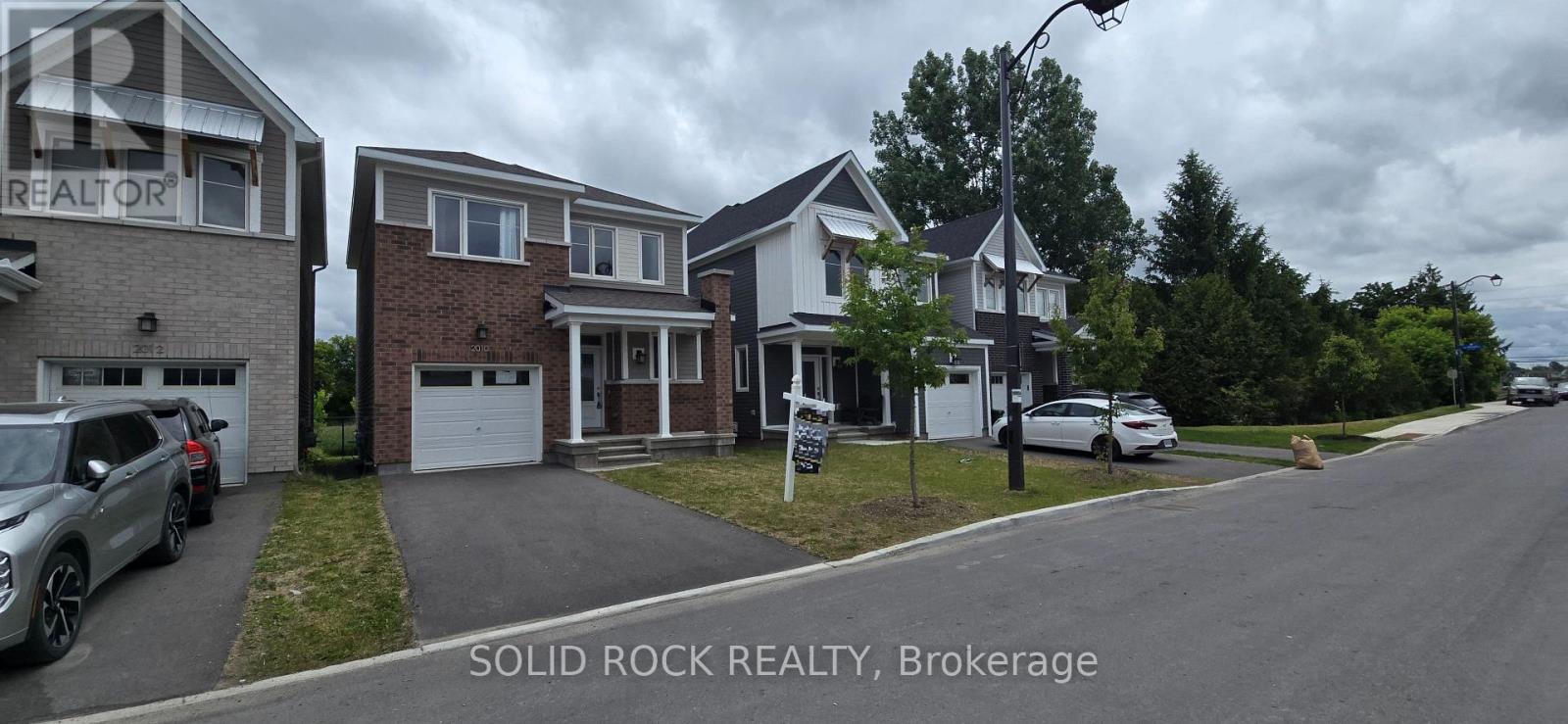 Photo 17 of 2010 Postilion Street, Ottawa ON