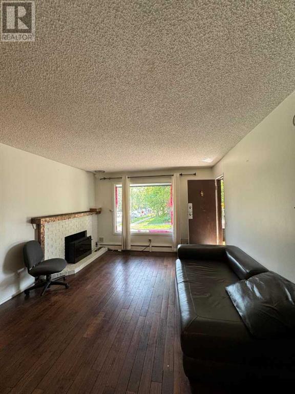 Single Family House for Sale in    Avenue SW Sunalta Calgary 