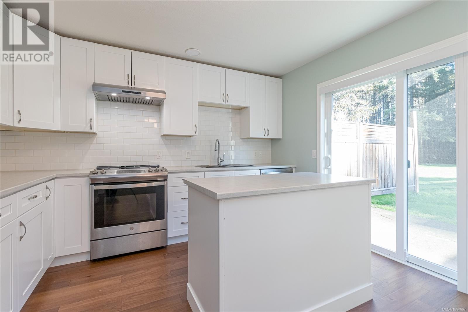 Photo 14 of 1533 Braddock Rd, Errington BC