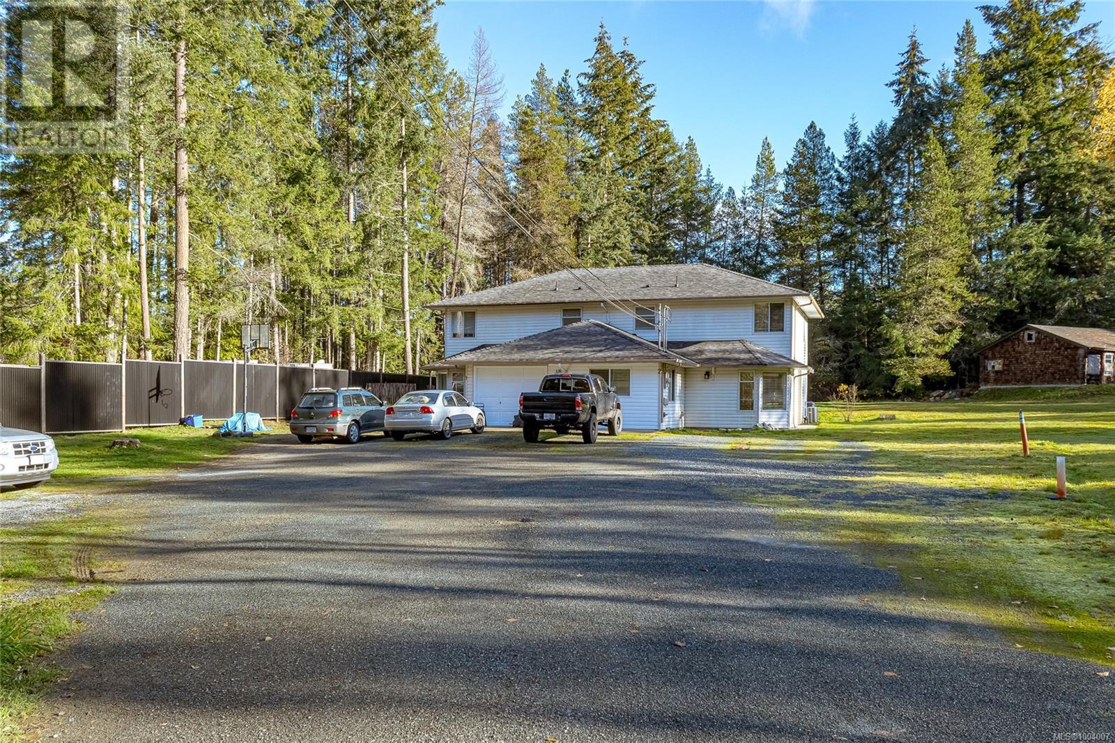 Photo 4 of 1533 Braddock Rd, Errington BC