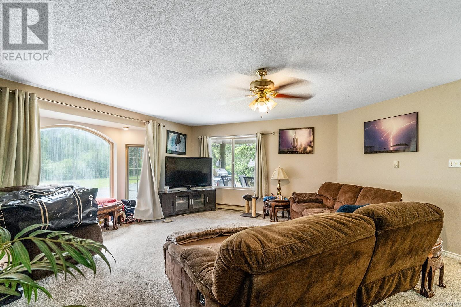 Photo 68 of 1533 Braddock Rd, Errington BC