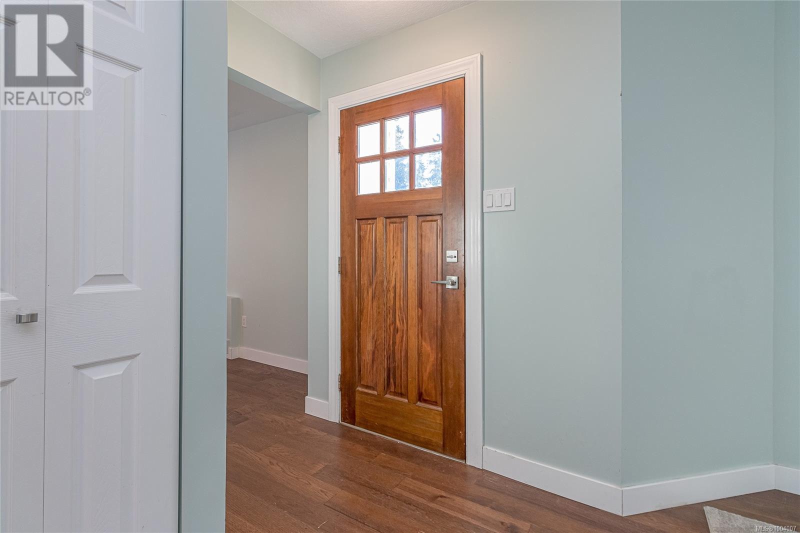 Photo 7 of 1533 Braddock Rd, Errington BC