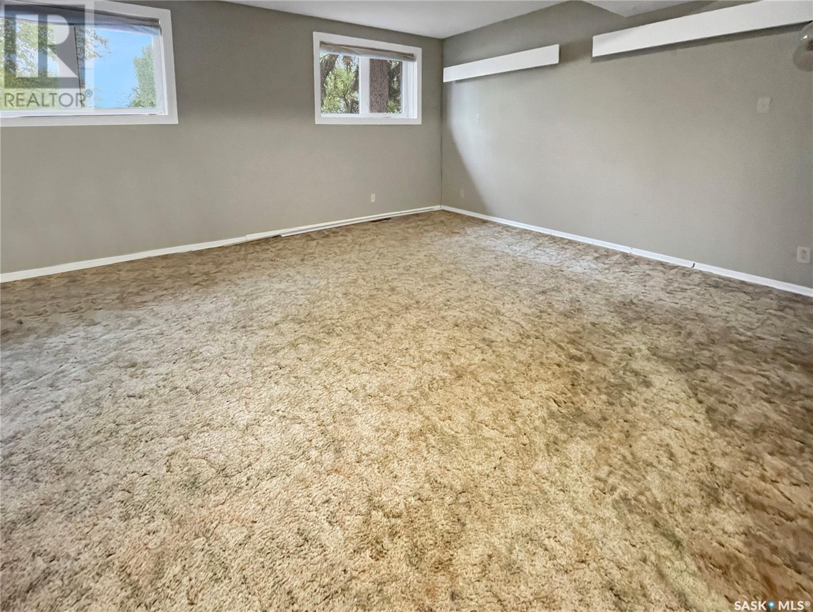 Single Family House for Sale in  Macdonald CRESCENT Swift Current 