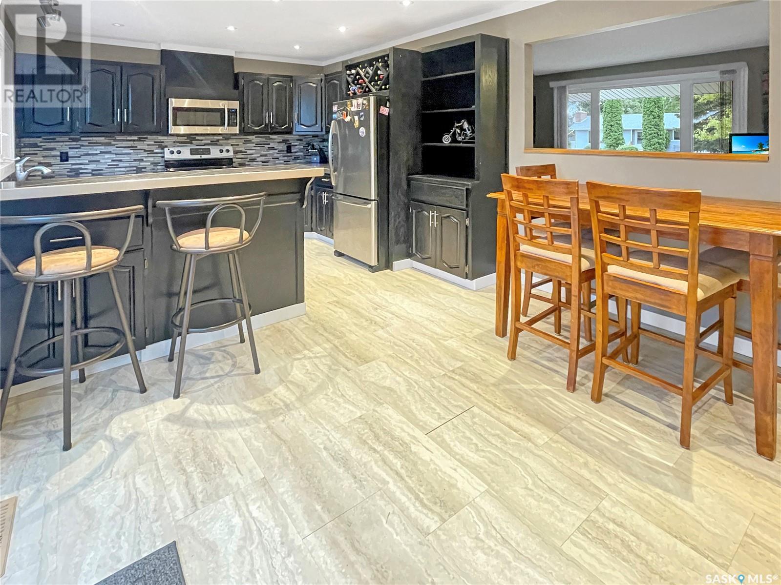 Single Family House for Sale in  Macdonald CRESCENT Swift Current 