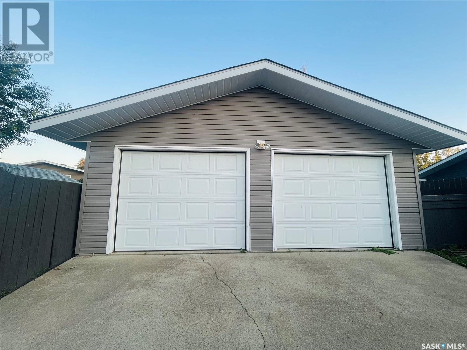 Single Family House for Sale in  Macdonald CRESCENT Swift Current 