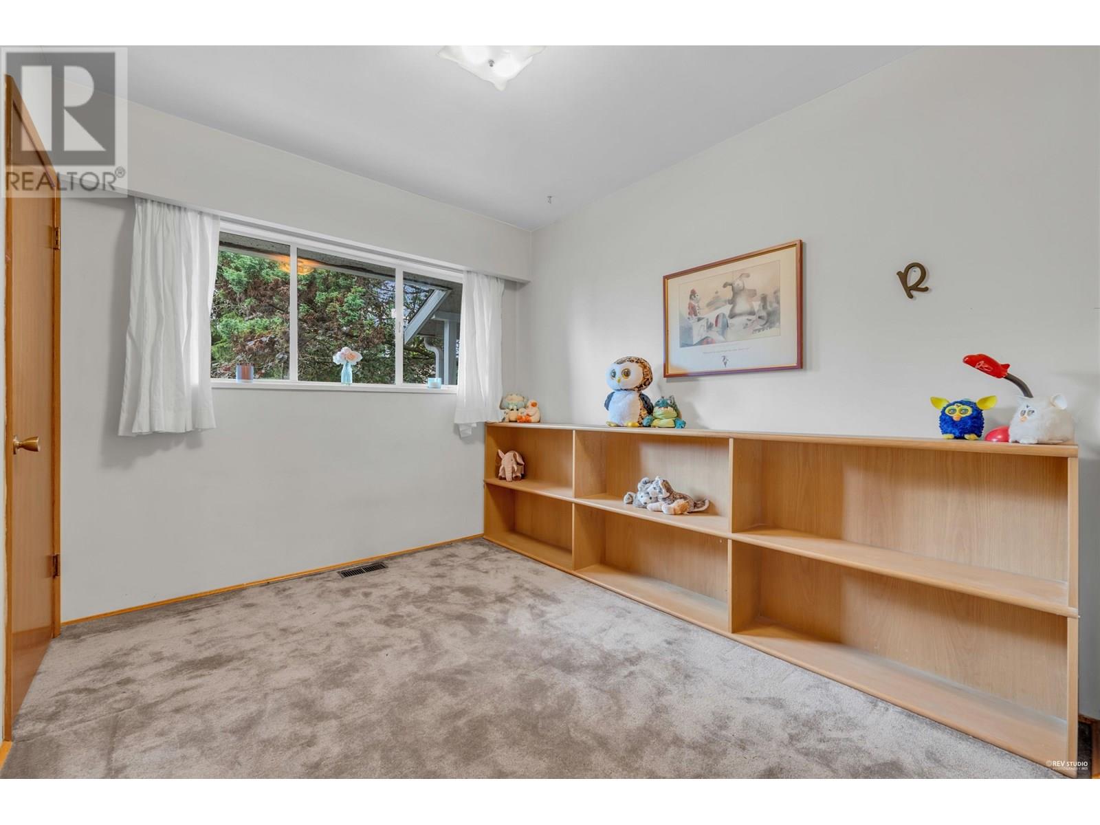 Photo 15 of 6987 Tyne Street, Vancouver BC