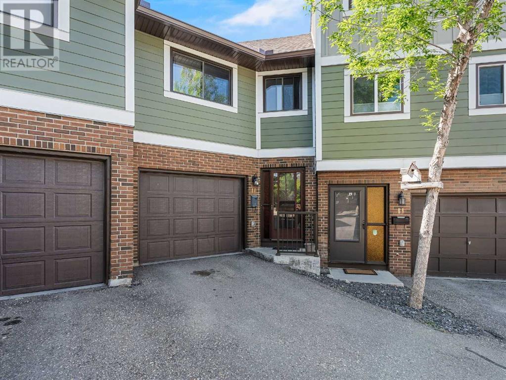 10, 8533 Silver Springs Road NW, Calgary, Alberta