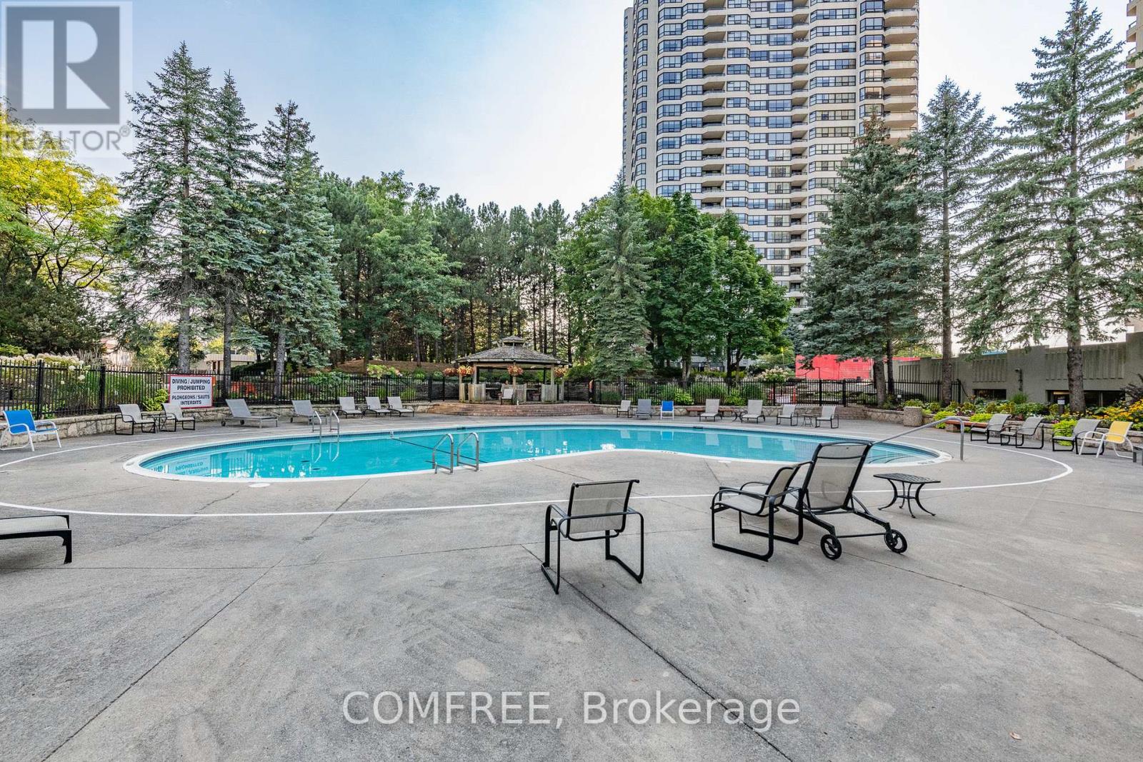 Photo 25 of 2303 1510 Riverside Drive, Ottawa ON
