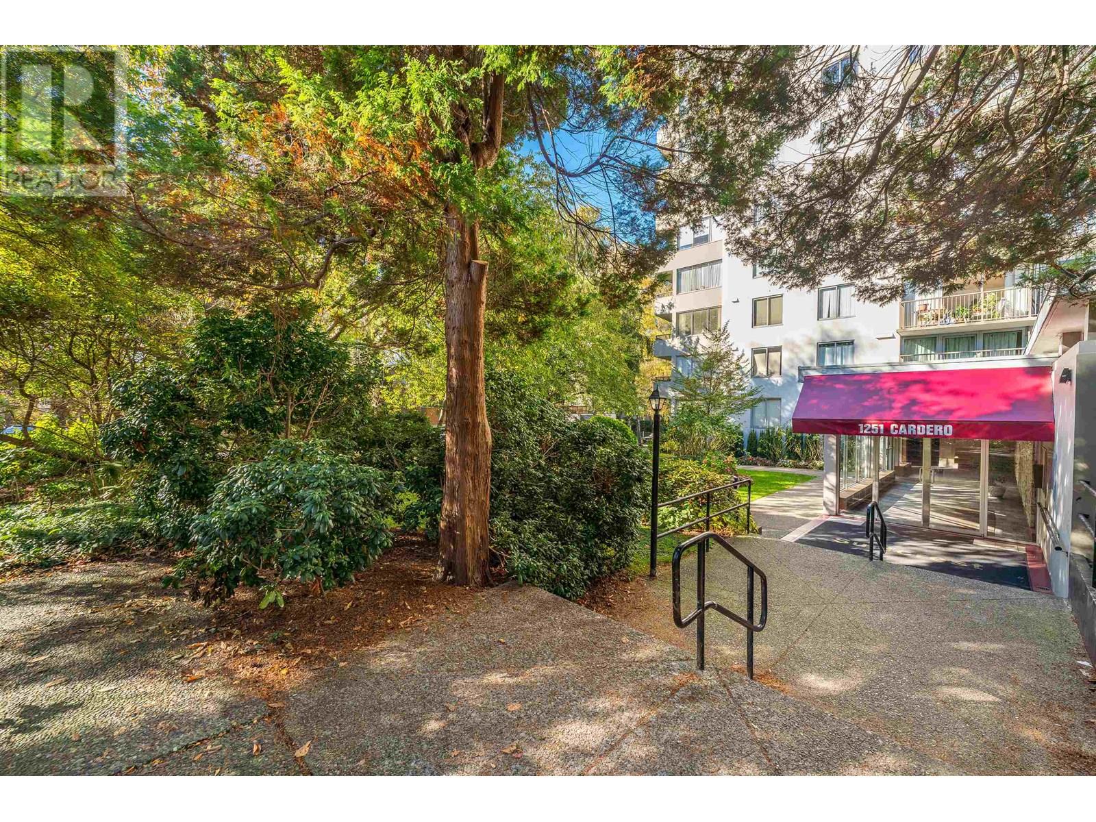 Photo 10 of 605 1251 Cardero Street, Vancouver BC