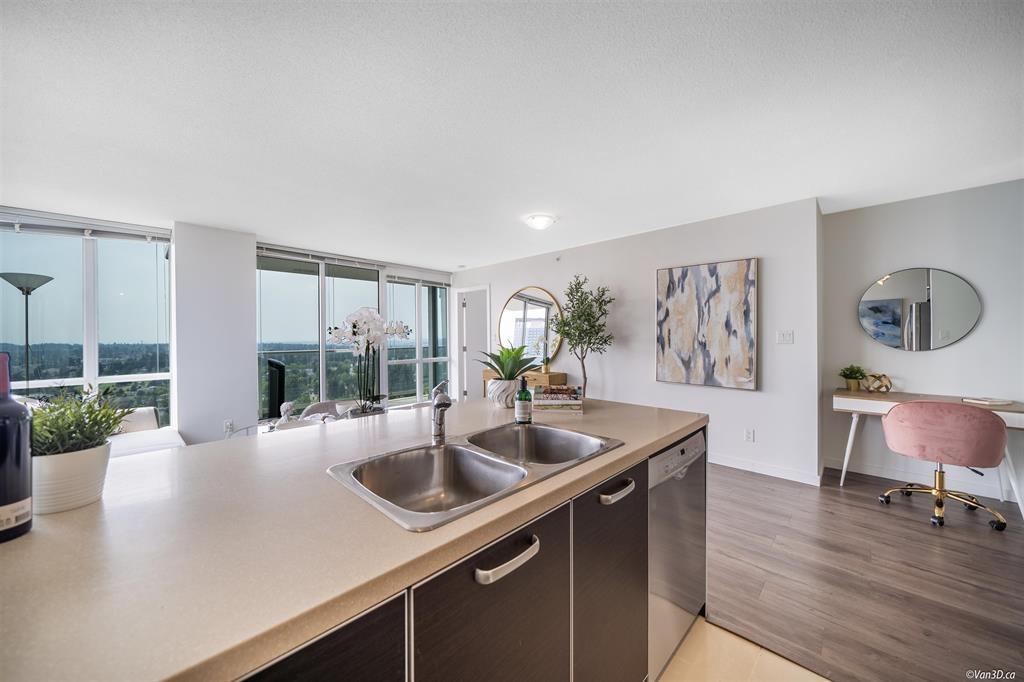 Photo 11 of 2507 13688 100 Avenue, Surrey BC