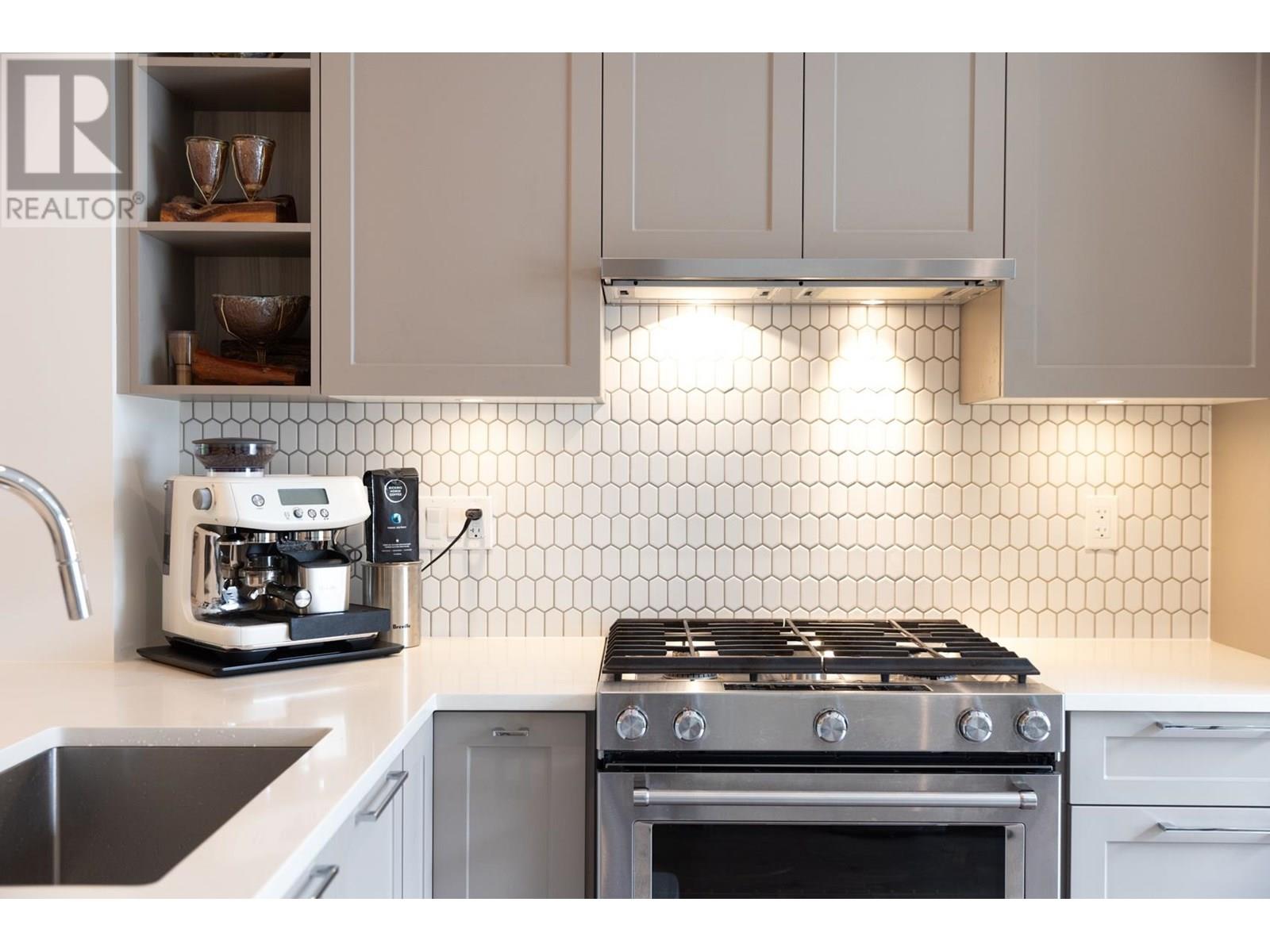 Photo 9 of 140 3565 Baycrest Avenue, Coquitlam BC