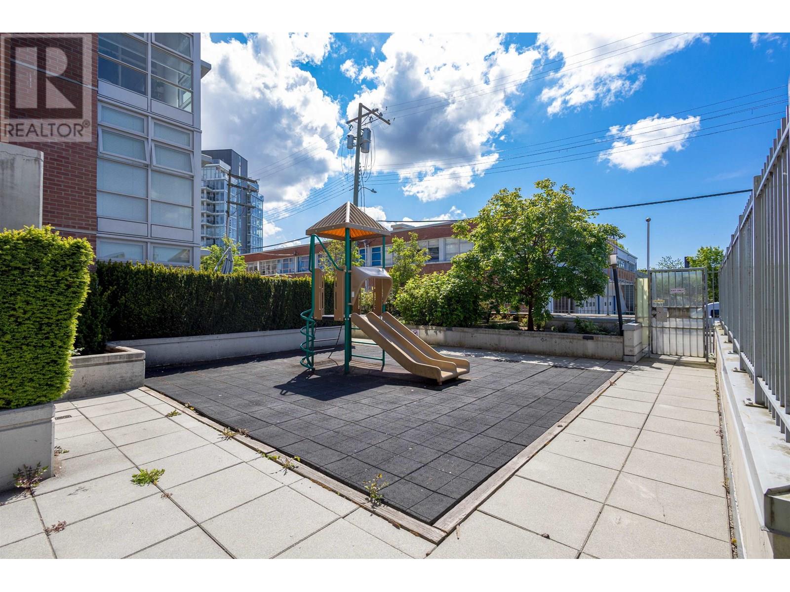 Photo 9 of 611 298 E 11 Th Avenue, Vancouver BC