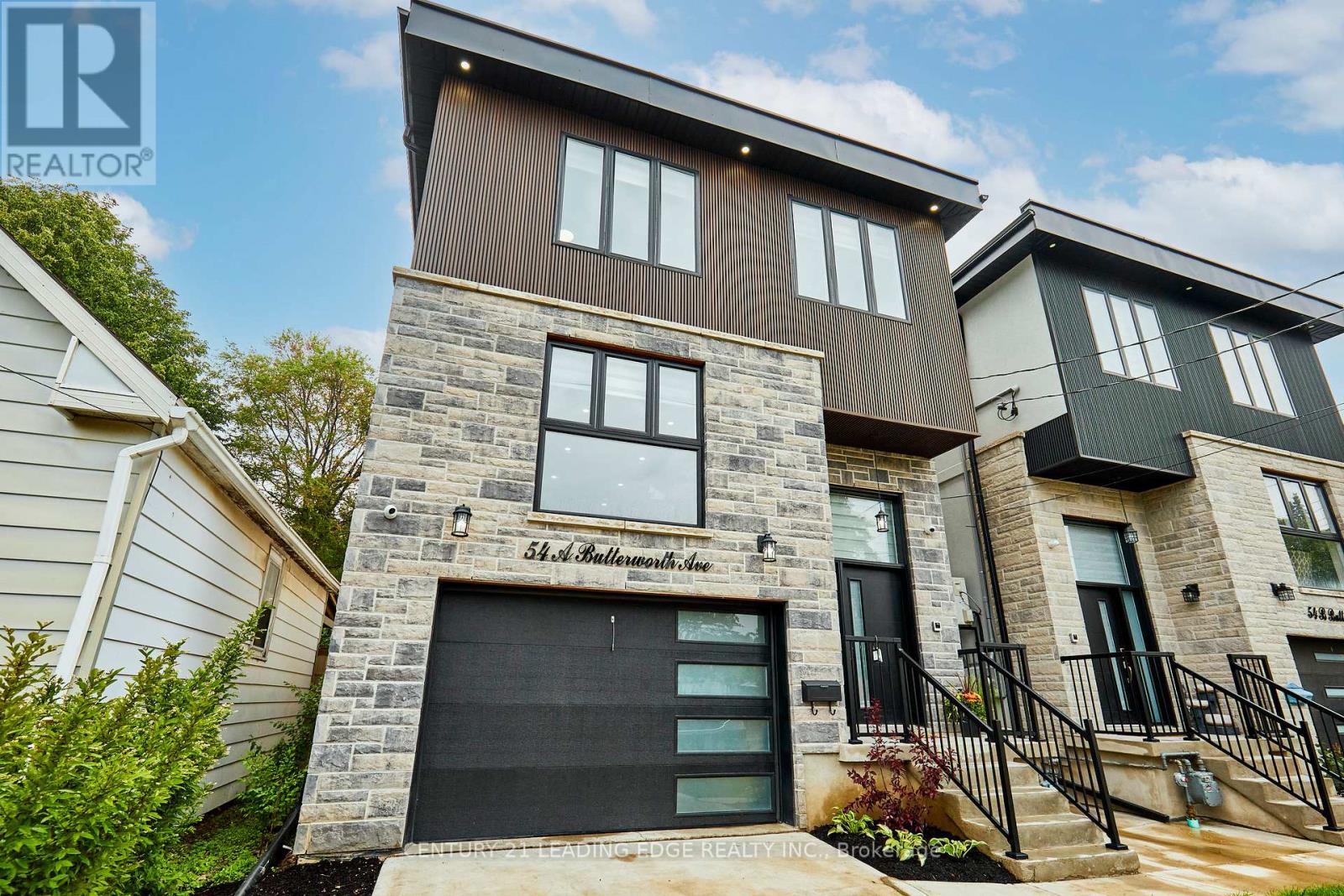 Single Family House for Sale in  A BUTTERWORTH AVENUE Toronto (Oakridge) 