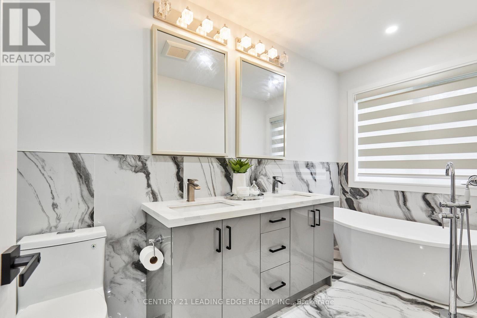 Single Family House for Sale in  A BUTTERWORTH AVENUE Toronto (Oakridge) 