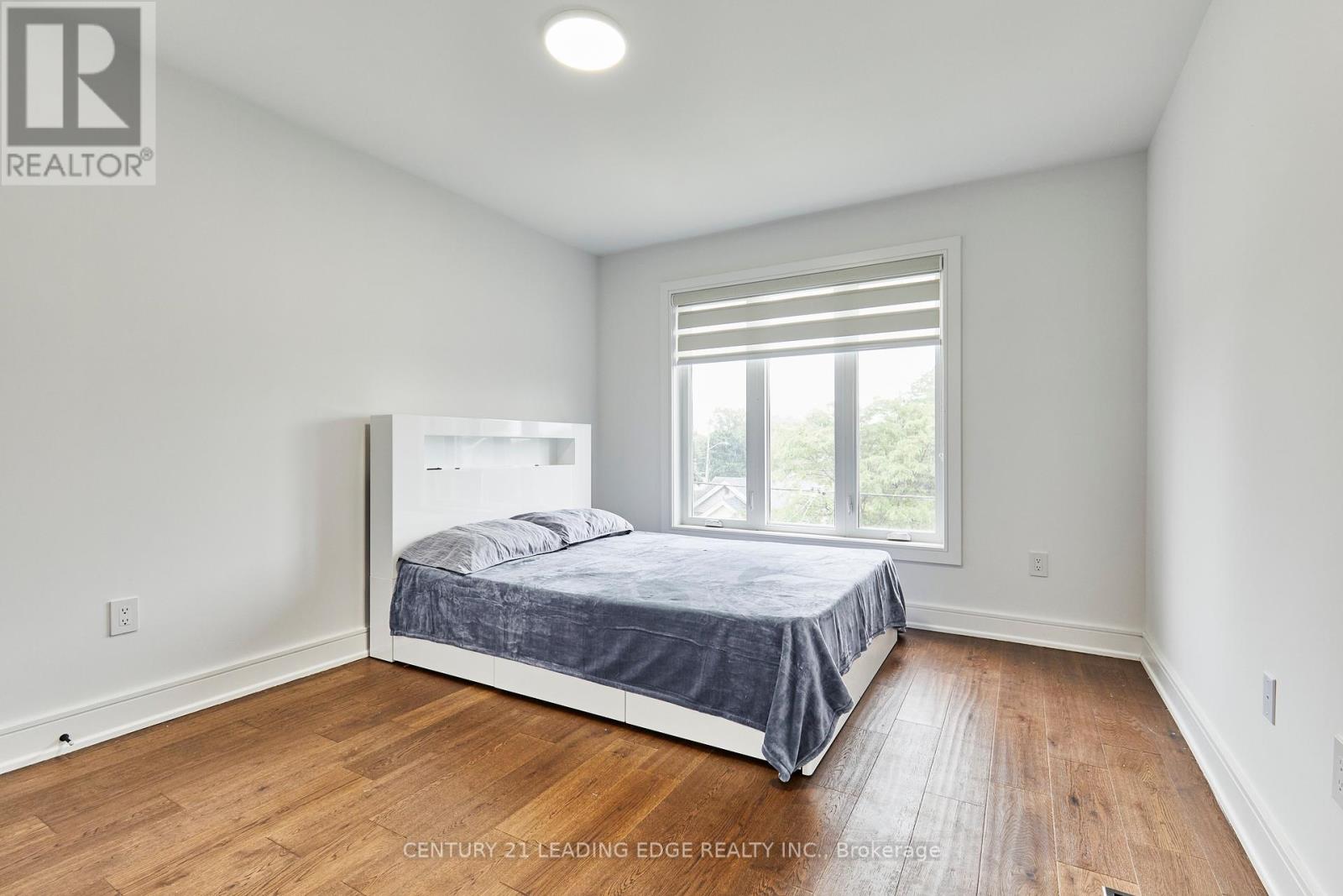 Single Family House for Sale in  A BUTTERWORTH AVENUE Toronto (Oakridge) 
