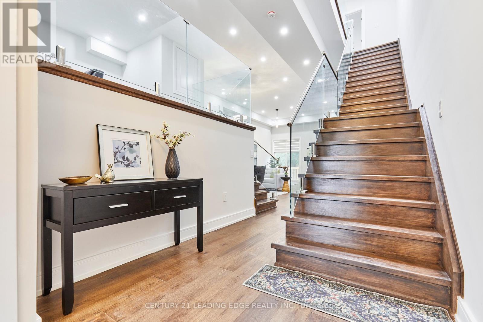 Single Family House for Sale in  A BUTTERWORTH AVENUE Toronto (Oakridge) 