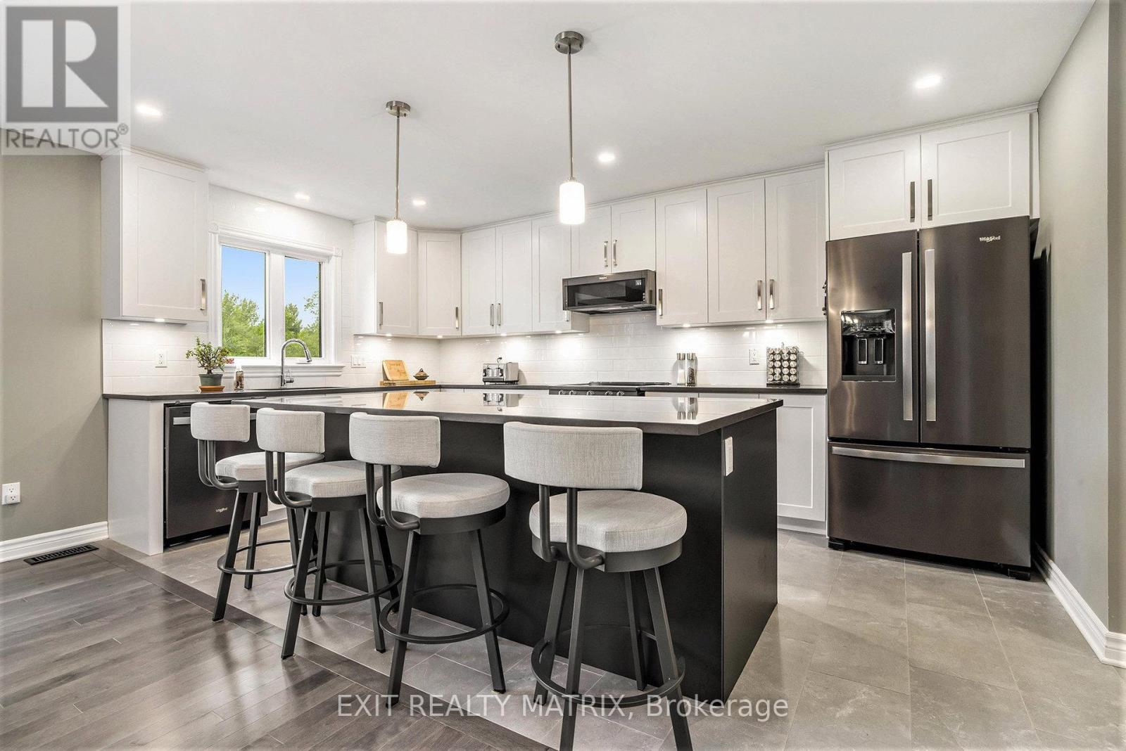 Photo 24 of 3253 Maisonneuve Road, Clarencerockland ON
